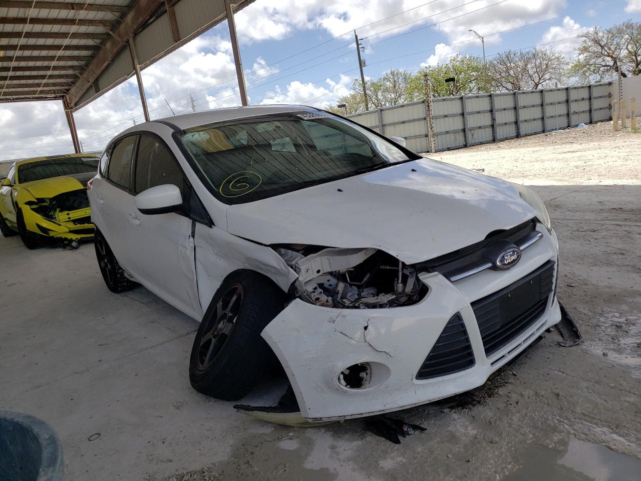 FORD FOCUS SE 2012 with VIN 1FAHP3K25CL337528 - Photo from auction