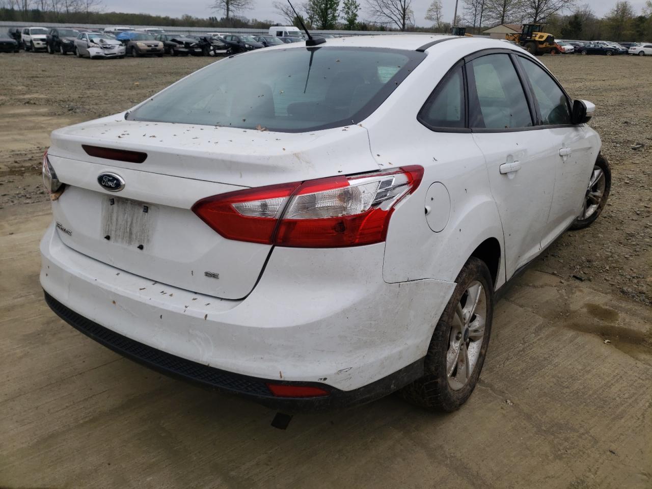 Photo 4 from auction – 2014 FORD FOCUS SE with VIN 1FADP3F23EL213690