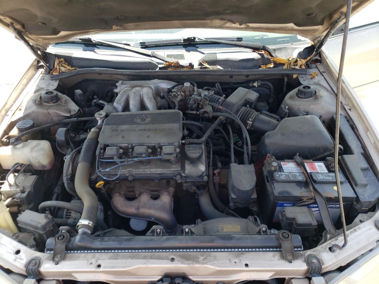 Photo 7 from auction – 2001 TOYOTA CAMRY LE with VIN JT2BF28K010318901