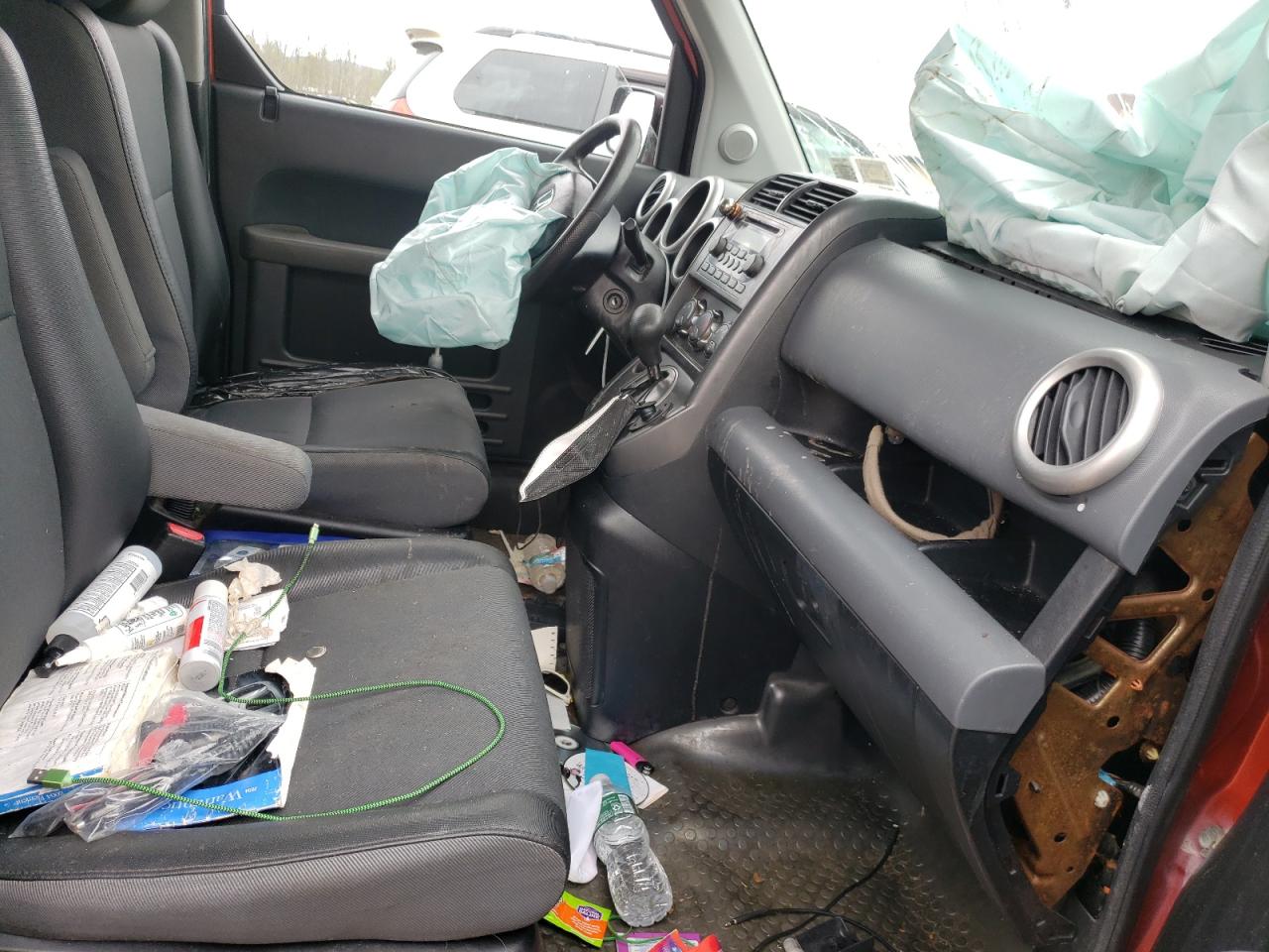 Photo 5 from auction – 2004 HONDA ELEMENT EX with VIN 5J6YH28564L032179