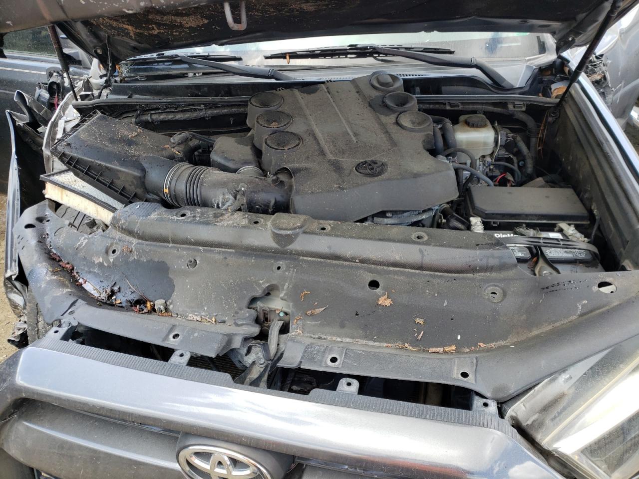 Photo 11 from auction – 2015 TOYOTA 4RUNNER SR with VIN JTEZU5JR4F5084255