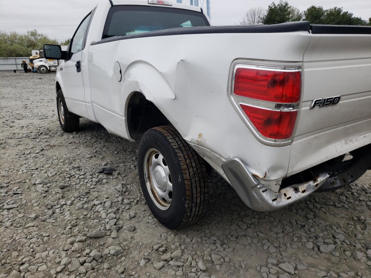 Photo 9 from auction – 2014 FORD F150 with VIN 1FTNF1CF8EKD84695