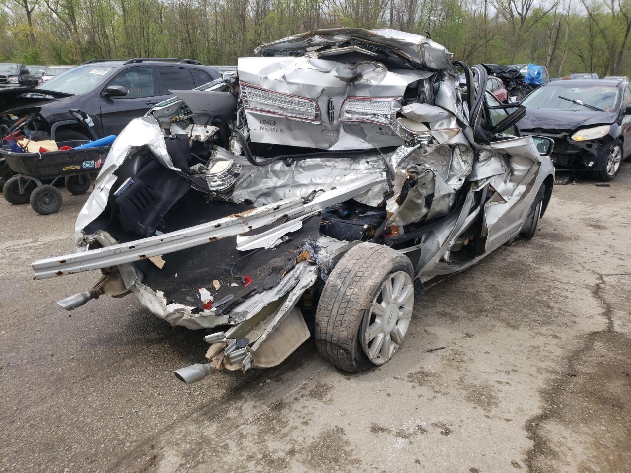 Photo 4 from auction – 2012 LINCOLN MKZ with VIN 3LNHL2GC8CR828416
