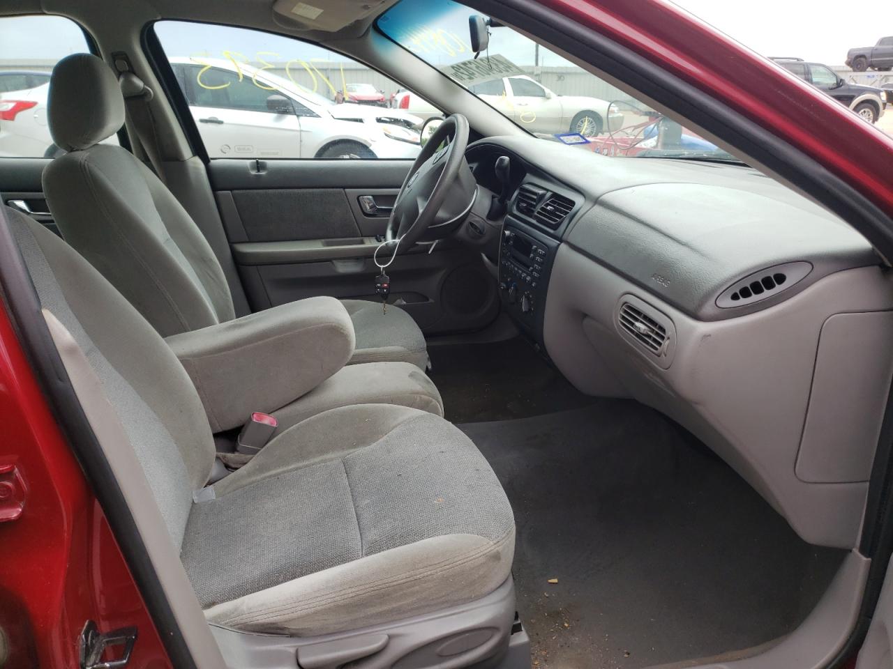 Photo 18 from auction – 2002 FORD TAURUS with VIN 1FAFP55242A222931