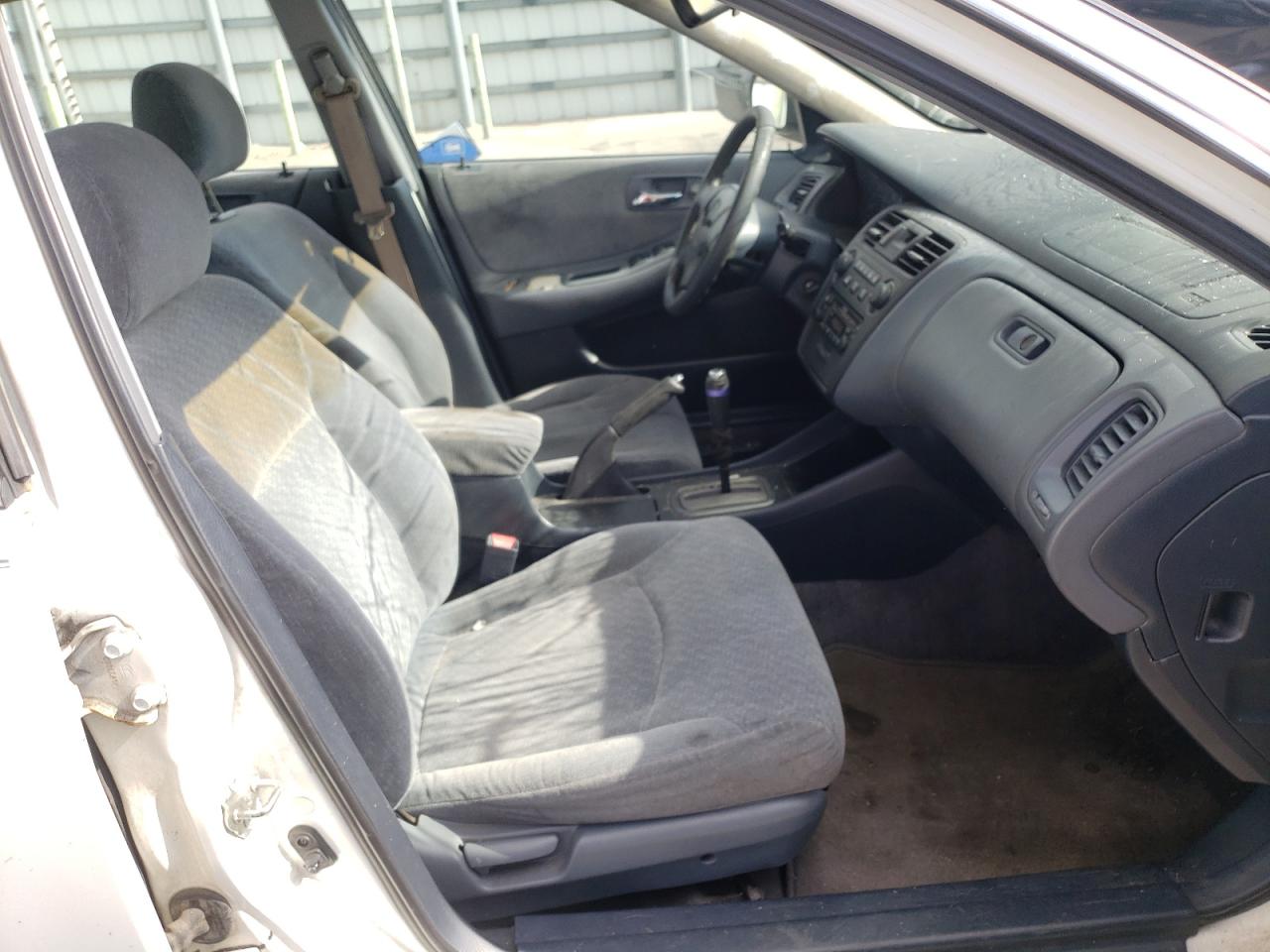 Photo 5 from auction – 2001 HONDA ACCORD with VIN 1HGCG56451A090629