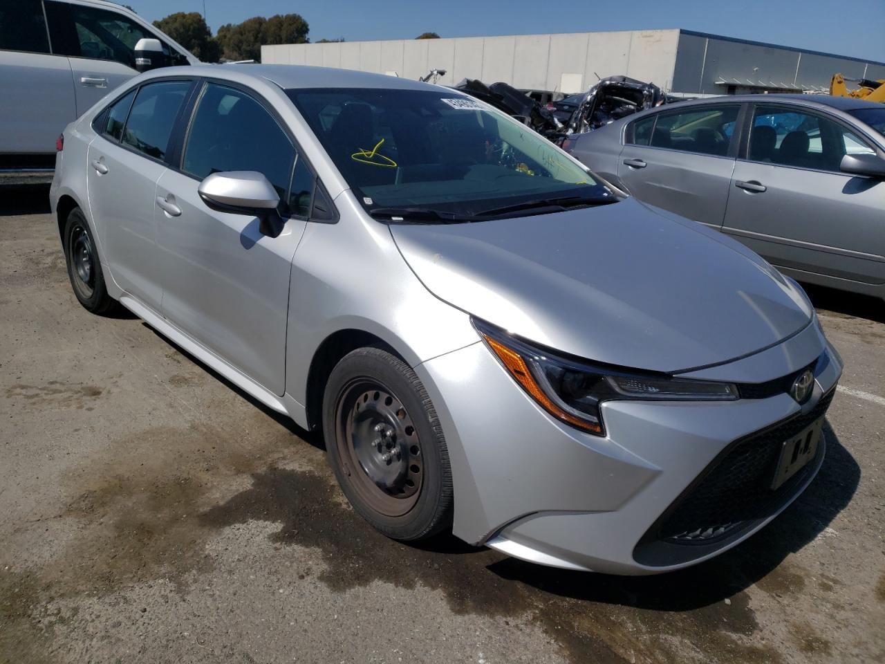 TOYOTA COROLLA LE 2020 with VIN 5YFEPRAE6LP117835 - Photo from auction