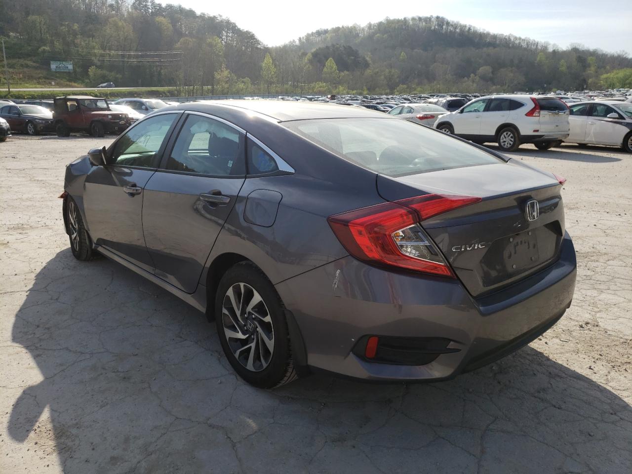 Photo 3 from auction – 2016 HONDA CIVIC EX with VIN 19XFC2F89GE051007