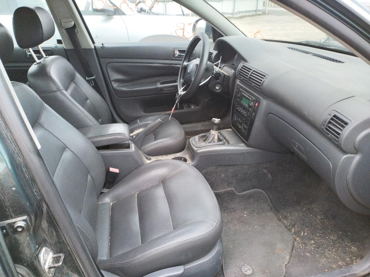 Photo 5 from auction – 2004 VOLKSWAGEN PASSAT GLS with VIN WVWPD63B94P244794