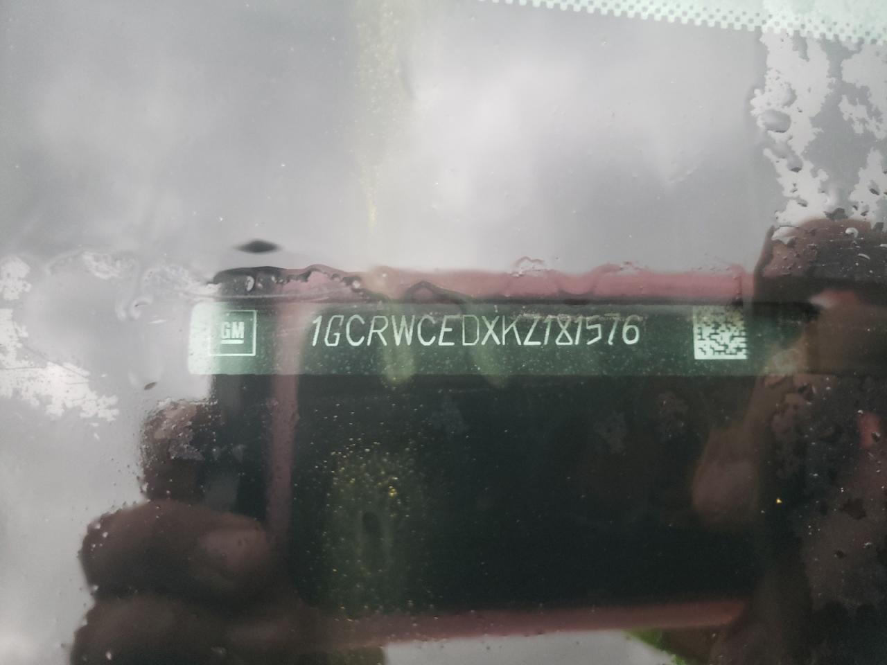 Photo 10 from auction – 2019 CHEVROLET SILVERADO with VIN 1GCRWCEDXKZ181576