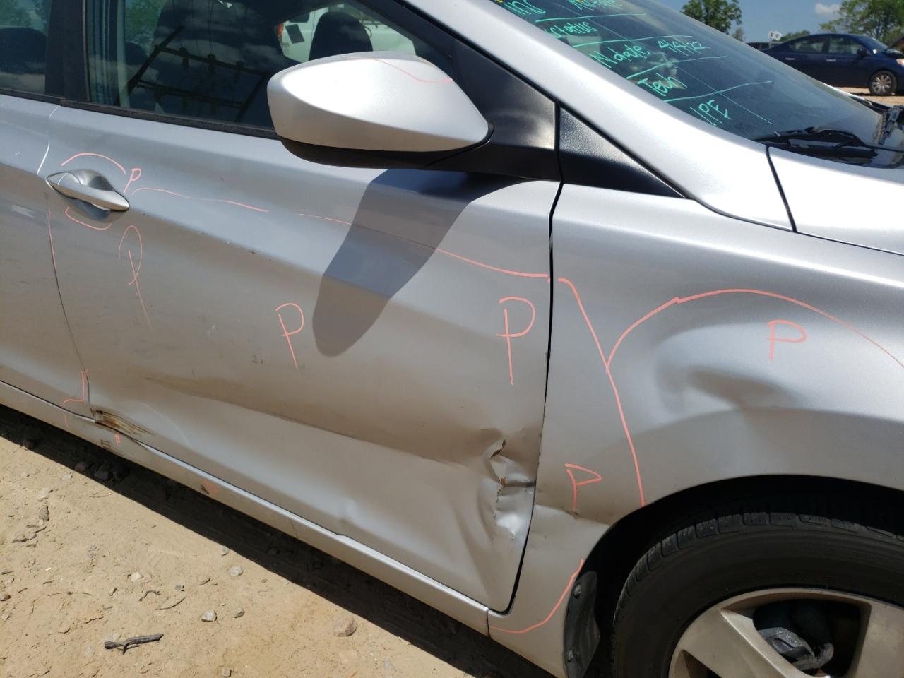 Photo 9 from auction – 2012 HYUNDAI ELANTRA GL with VIN 5NPDH4AE3CH126369