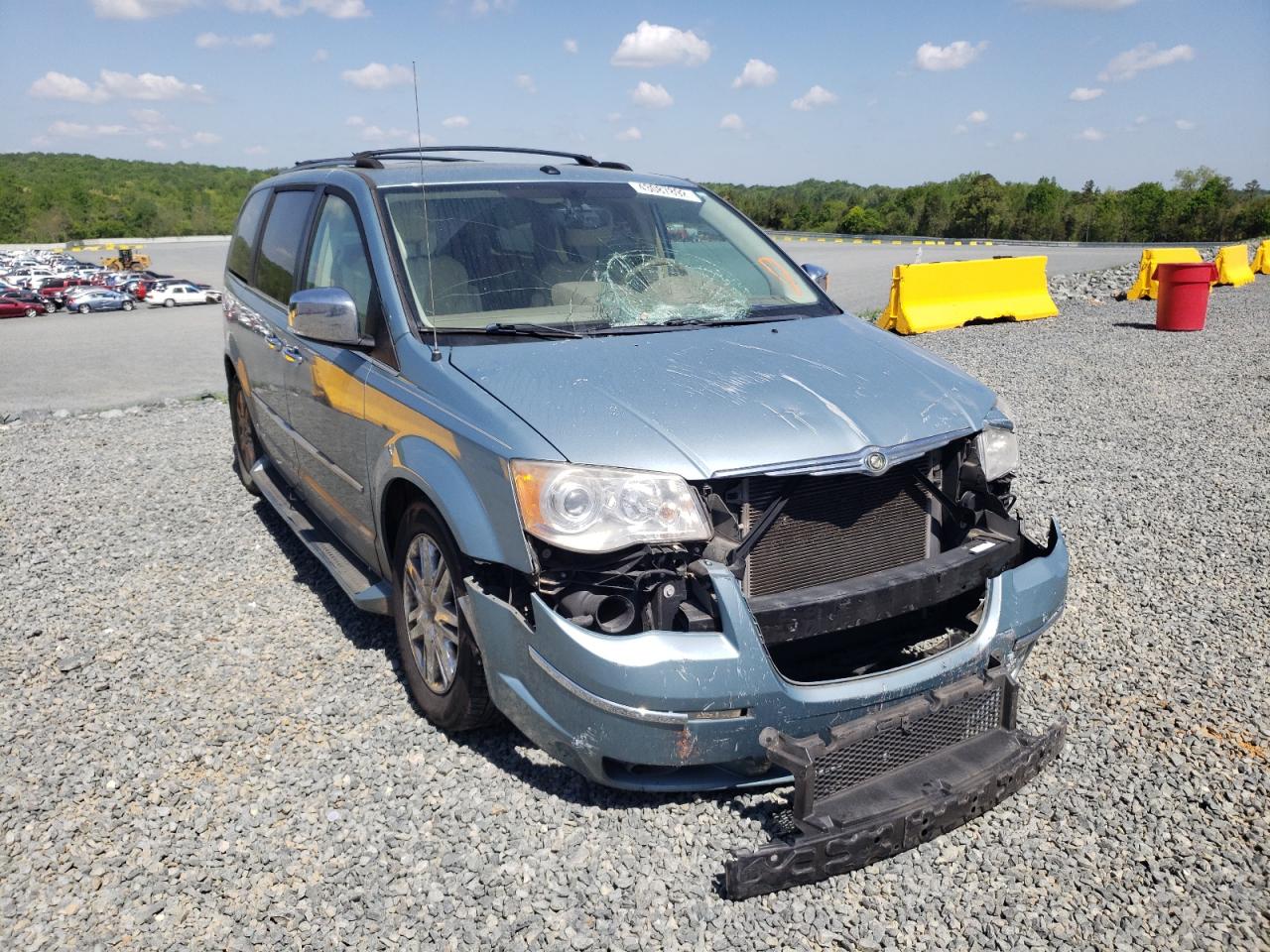 CHRYSLER TOWN & COU 2009 with VIN 2A8HR64X89R629892 - Photo from auction