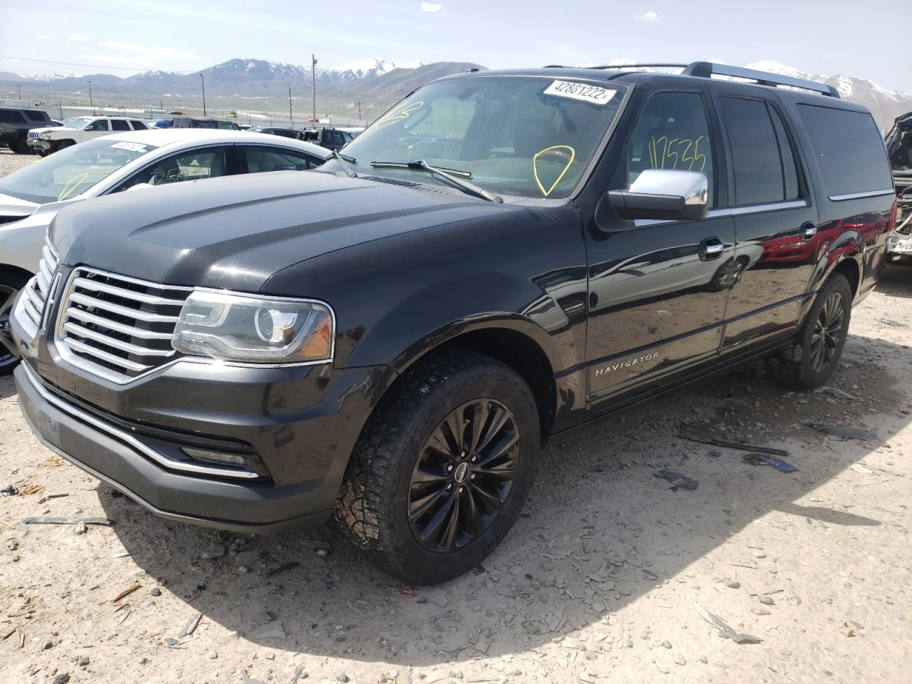 Photo 2 from auction – 2015 LINCOLN NAVIGATOR with VIN 5LMJJ3JT7FEJ01049
