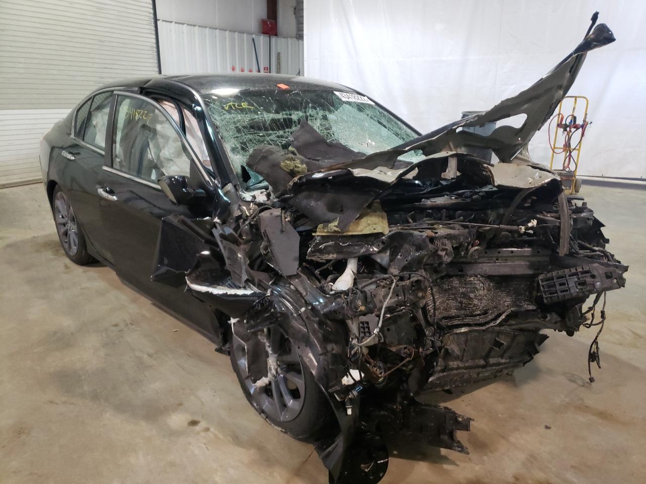 Photo 1 from auction – 2014 HONDA ACCORD SPO with VIN 1HGCR2F53EA288245