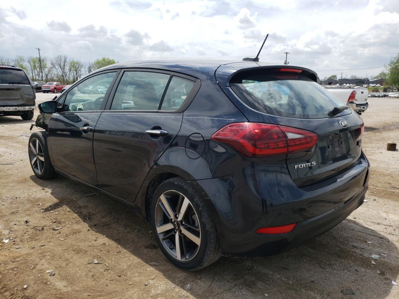 Photo 3 from auction – 2017 KIA FORTE EX with VIN KNAFX5A82H5724906