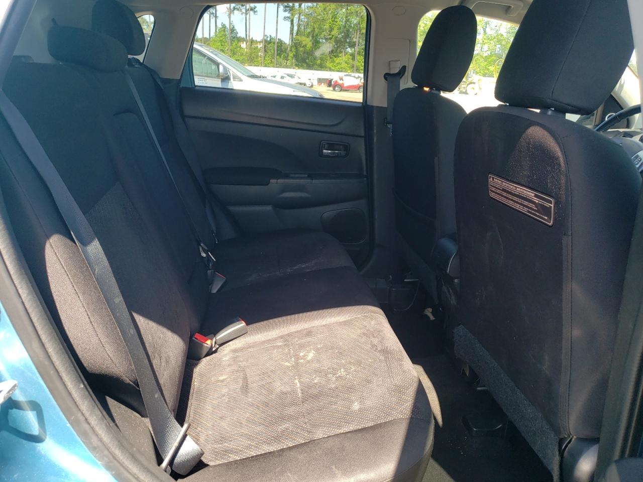 Photo 6 from auction – 2013 MITSUBISHI OUTLANDER with VIN 4A4AP4AU8DE005621