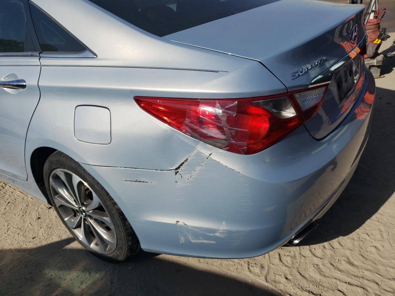 Photo 9 from auction – 2013 HYUNDAI SONATA SE with VIN 5NPEC4ABXDH773605