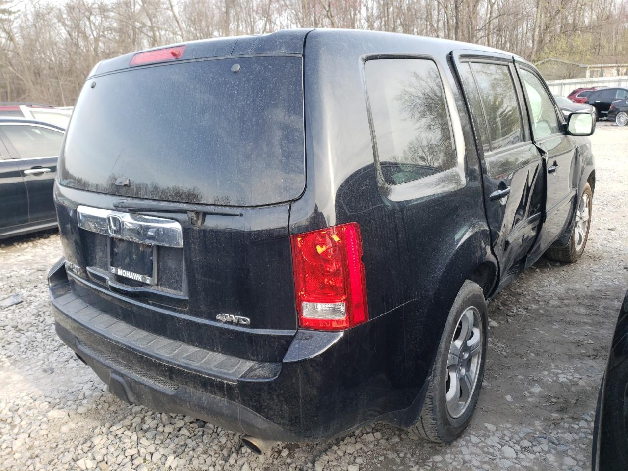 Photo 4 from auction – 2015 HONDA PILOT EXL with VIN 5FNYF4H57FB029644