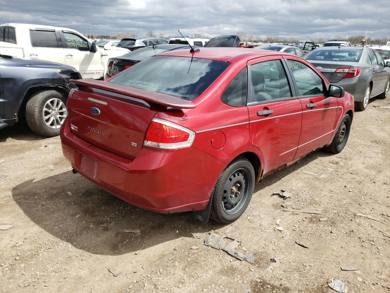 Photo 4 from auction – 2011 FORD FOCUS SE with VIN 1FAHP3FNXBW161206