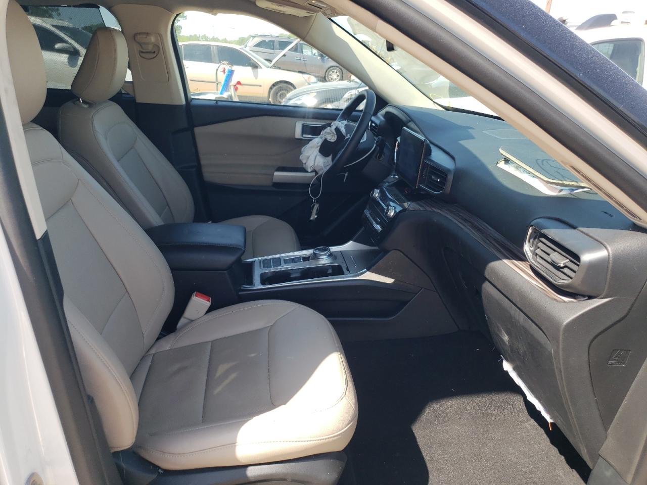 Photo 5 from auction – 2021 FORD EXPLORER L with VIN 1FMSK7FH7MGB51368