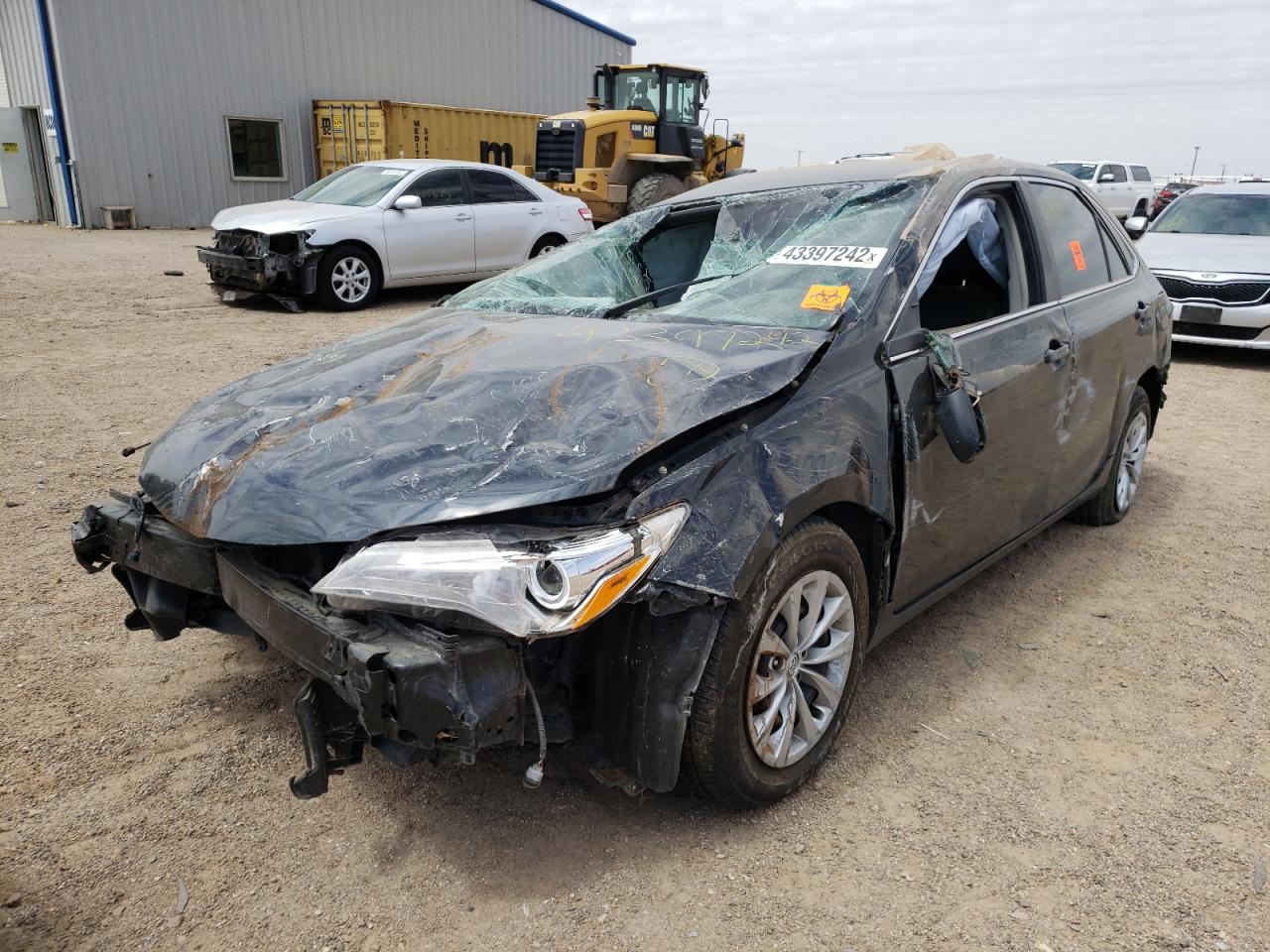 Photo 2 from auction – 2017 TOYOTA CAMRY LE with VIN 4T1BF1FK0HU721716