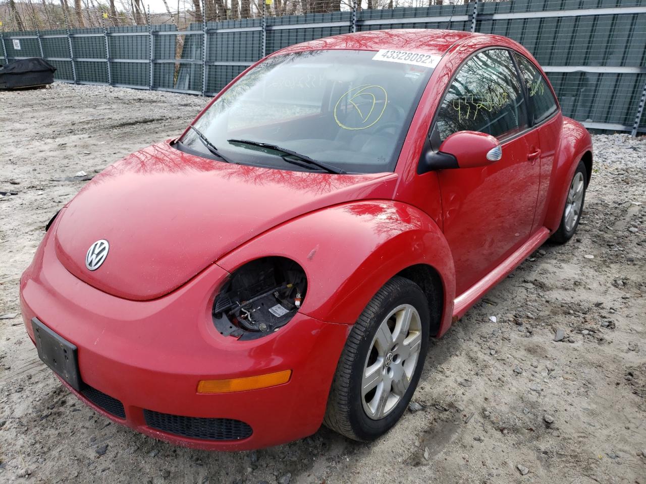 Photo 2 from auction – 2007 VOLKSWAGEN NEW BEETLE with VIN 3VWPG31C47M519903