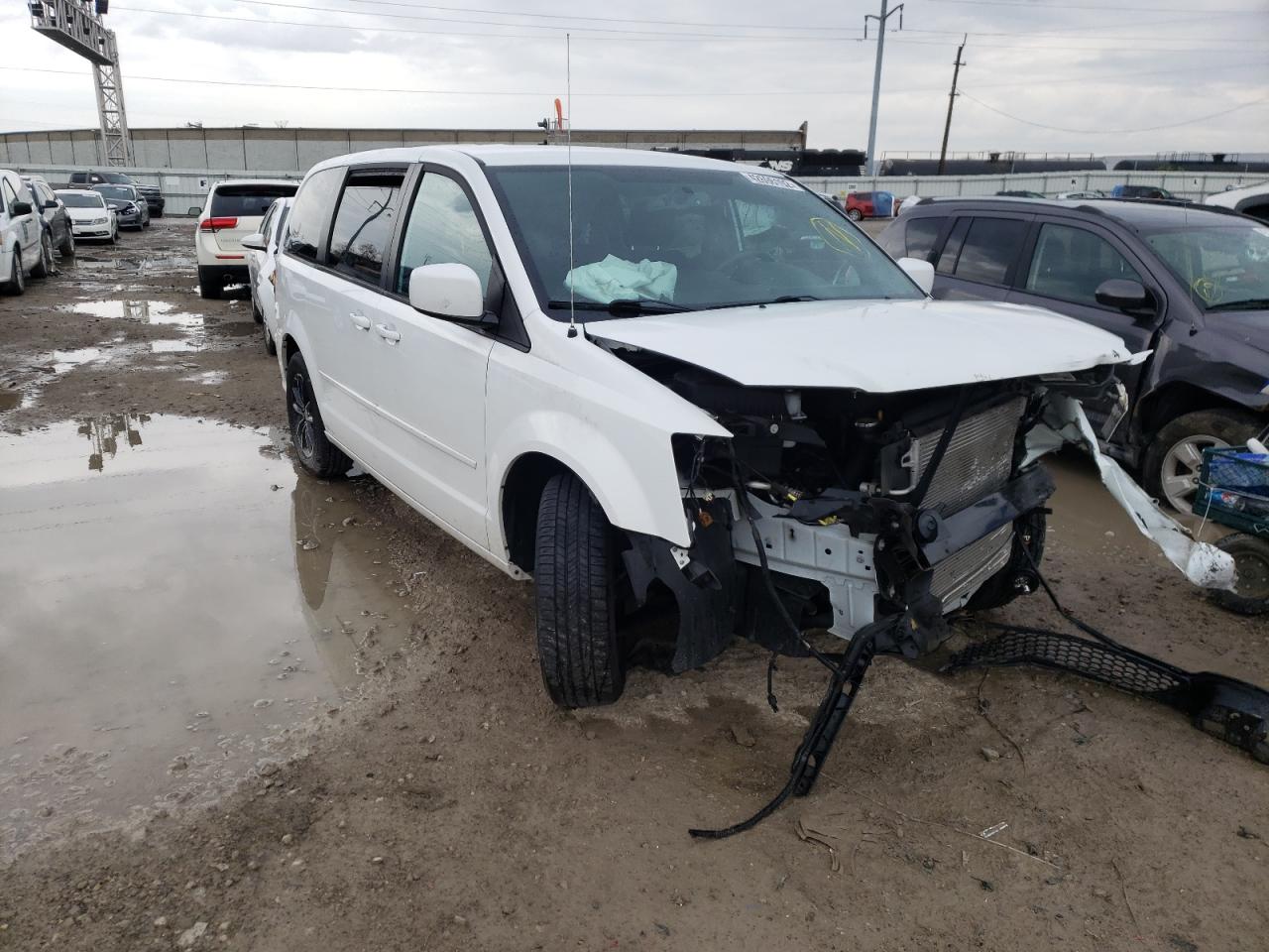 DODGE GRAND CARA 2017 with VIN 2C4RDGBG5HR819909 - Photo from auction
