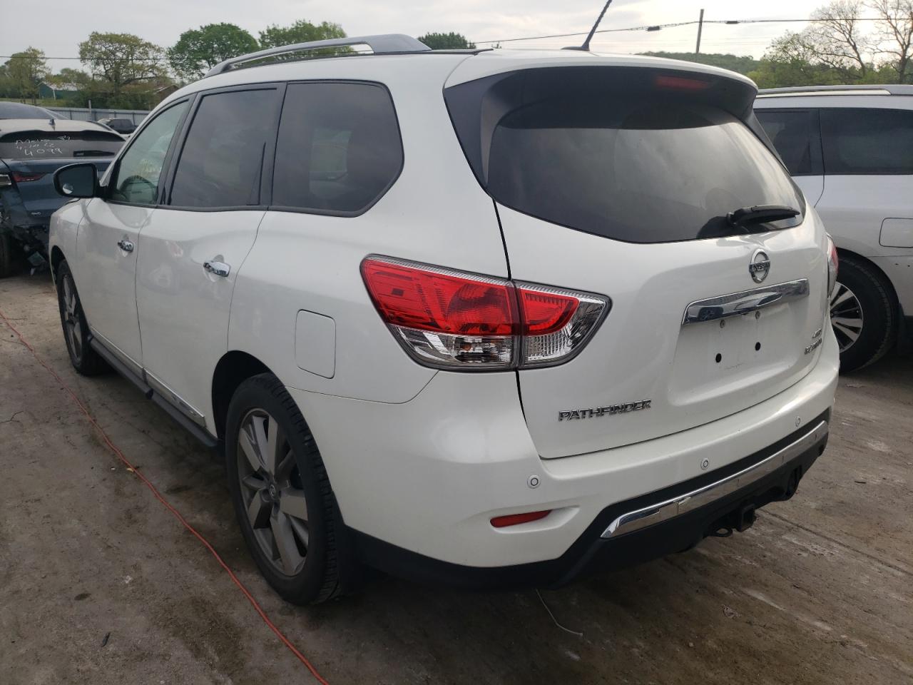 Photo 3 from auction – 2014 NISSAN PATHFINDER with VIN 5N1AR2MM9EC650353