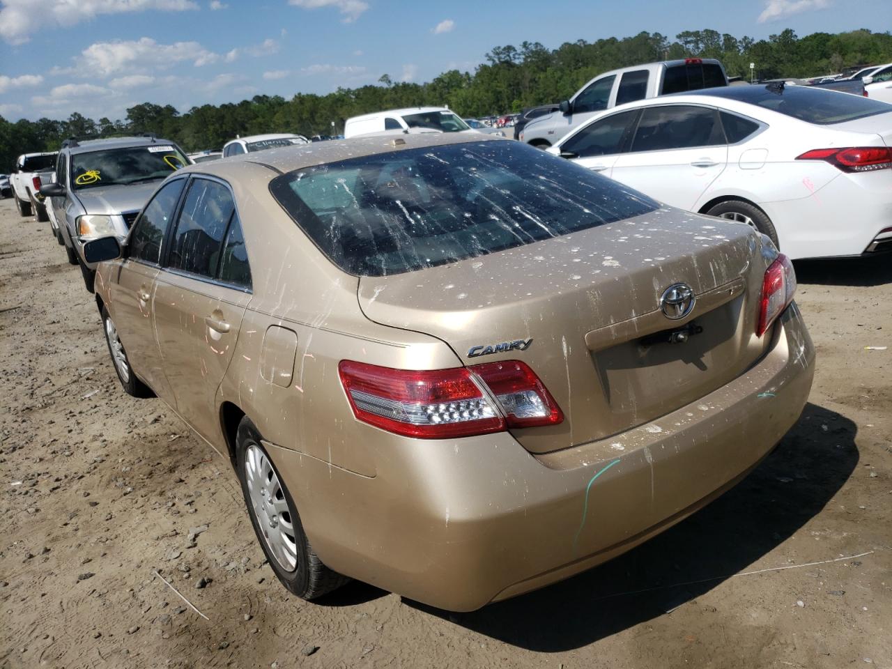 Фото 3 с аукциона – 2011 TOYOTA CAMRY BASE с VIN 4T1BF3EK8BU696567
