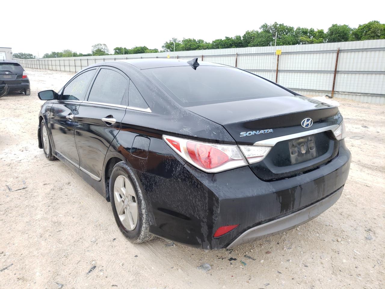 Photo 3 from auction – 2012 HYUNDAI SONATA HYB with VIN KMHEC4A4XCA034298