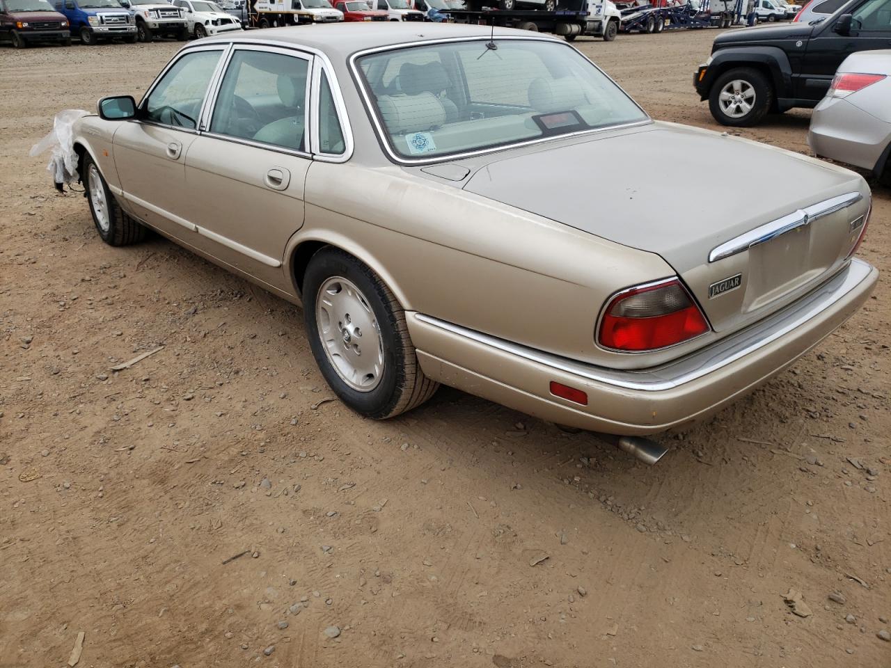 Photo 3 from auction – 1997 JAGUAR XJ6 with VIN SAJHX1246VC803875