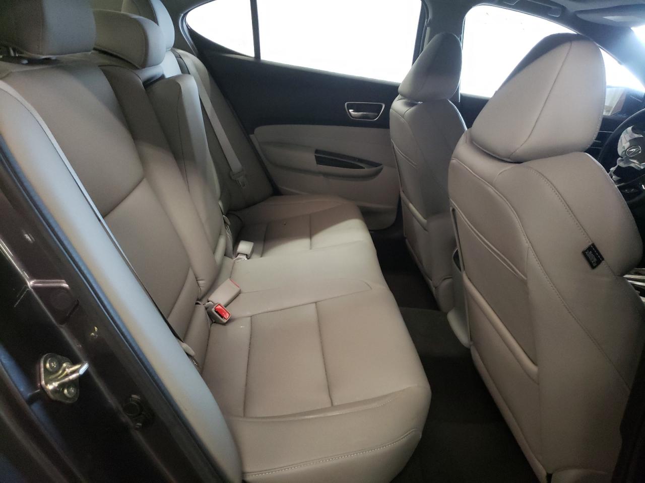 Photo 6 from auction – 2020 ACURA TLX with VIN 19UUB1F37LA002735