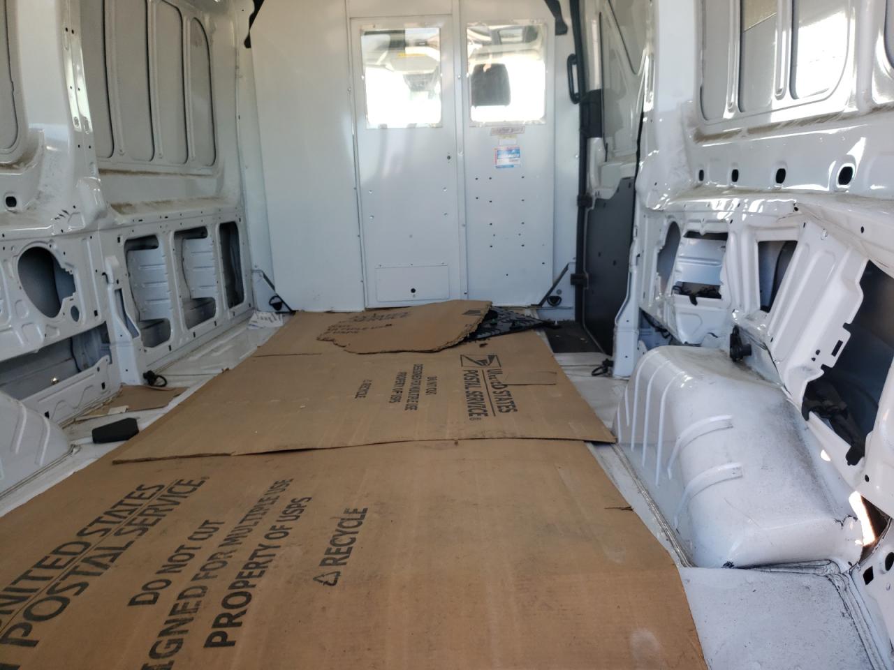 Photo 6 from auction – 2018 FORD TRANSIT T- with VIN 1FTYR2CMXJKB24253