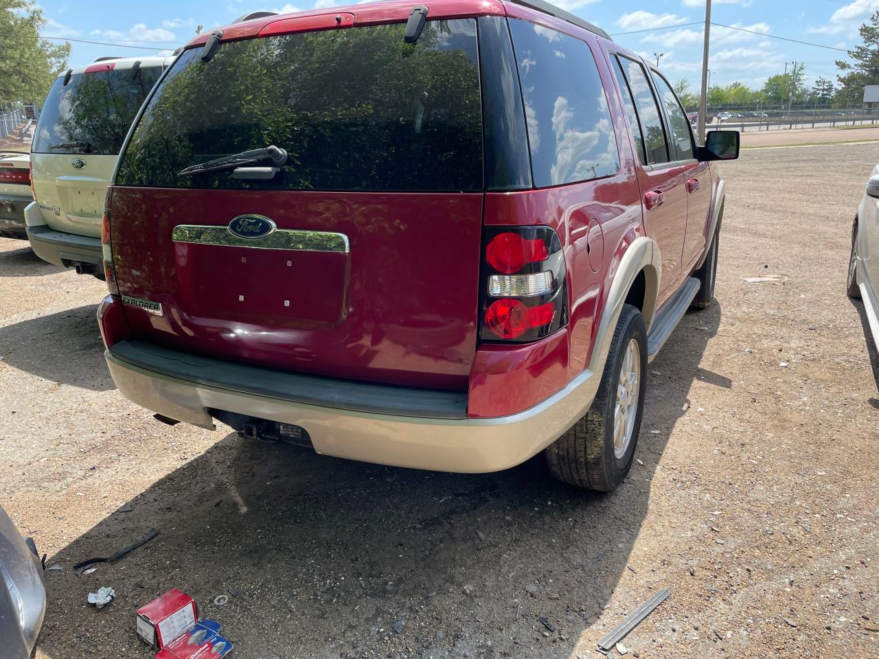 Photo 4 from auction – 2010 FORD EXPLORER E with VIN 1FMEU6EE0AUA25181