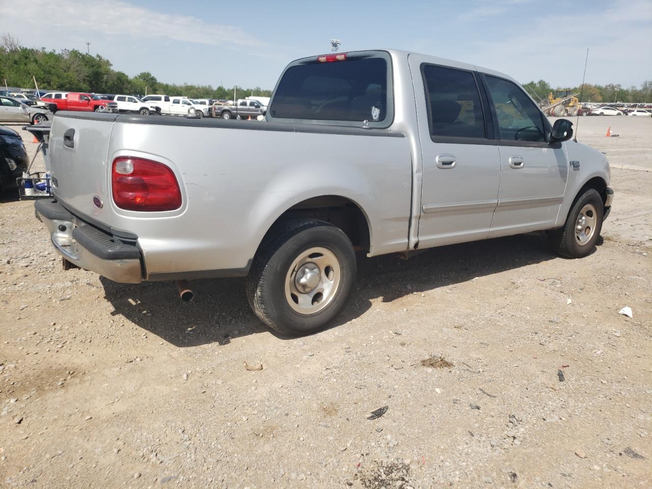 Photo 4 from auction – 2003 FORD F150 SUPER with VIN 1FTRW07L83KD20326
