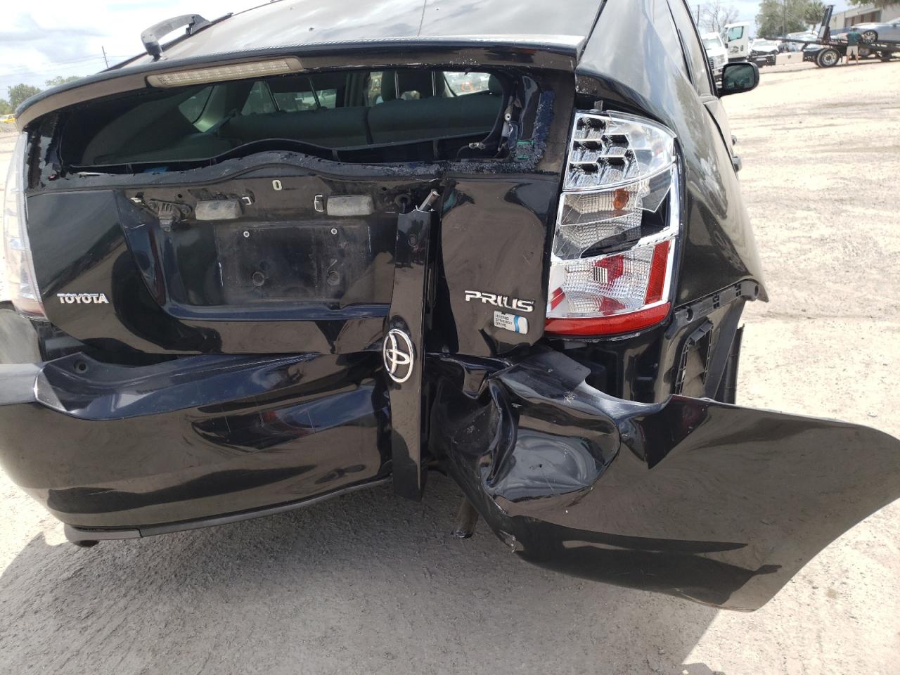 Photo 9 from auction – 2007 TOYOTA PRIUS with VIN JTDKB20U877689725
