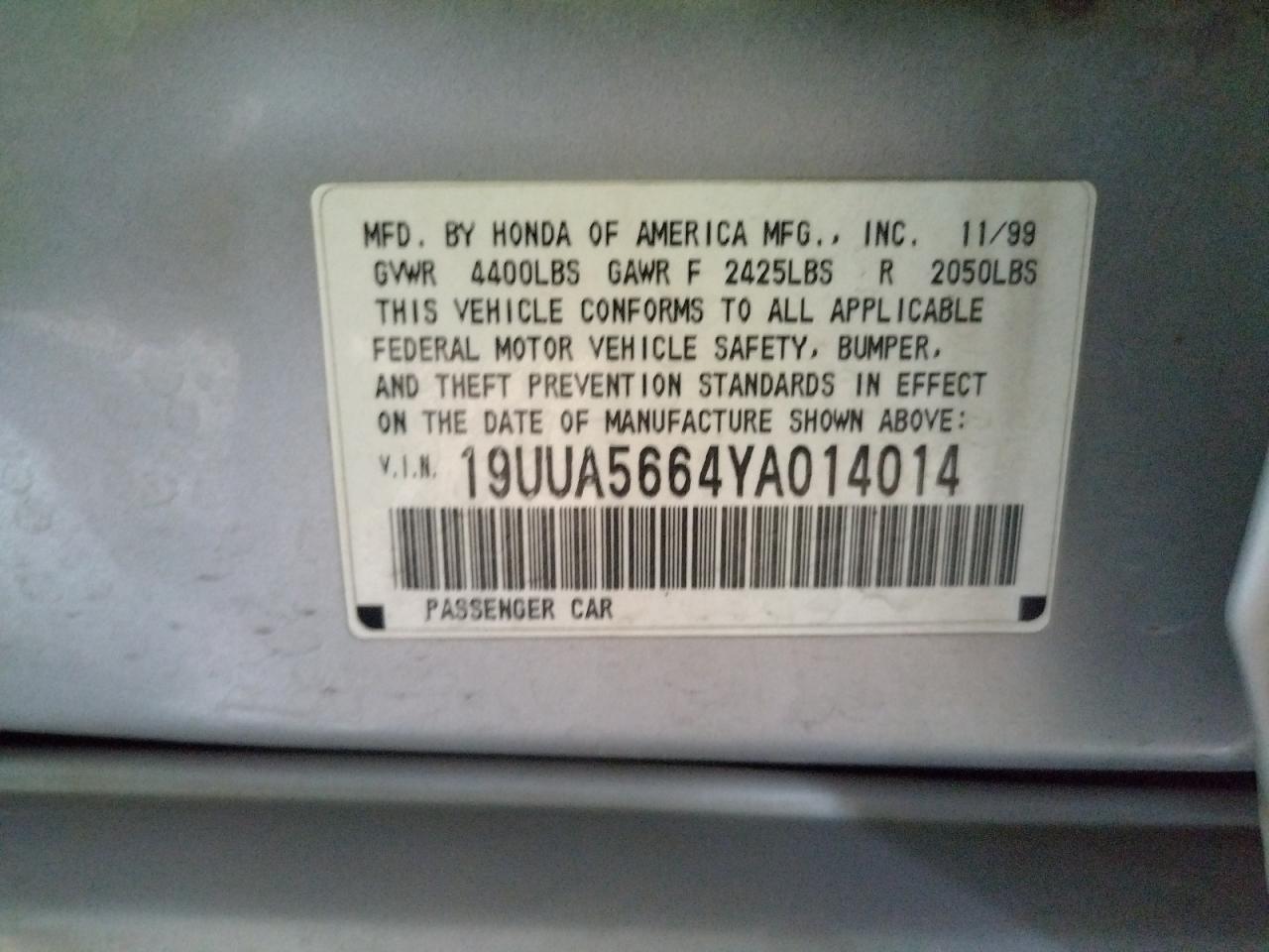 Photo 10 from auction – 2000 ACURA 3.2TL with VIN 19UUA5664YA014014