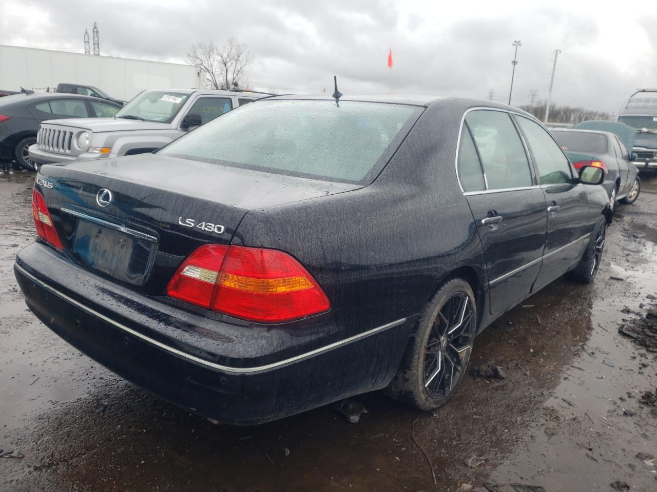 Photo 4 from auction – 2003 LEXUS LS 430 with VIN JTHBN30F430120919
