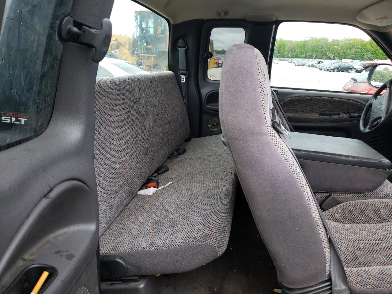 Photo 6 from auction – 1999 DODGE 1500 with VIN 1B7HC13ZXXJ604184