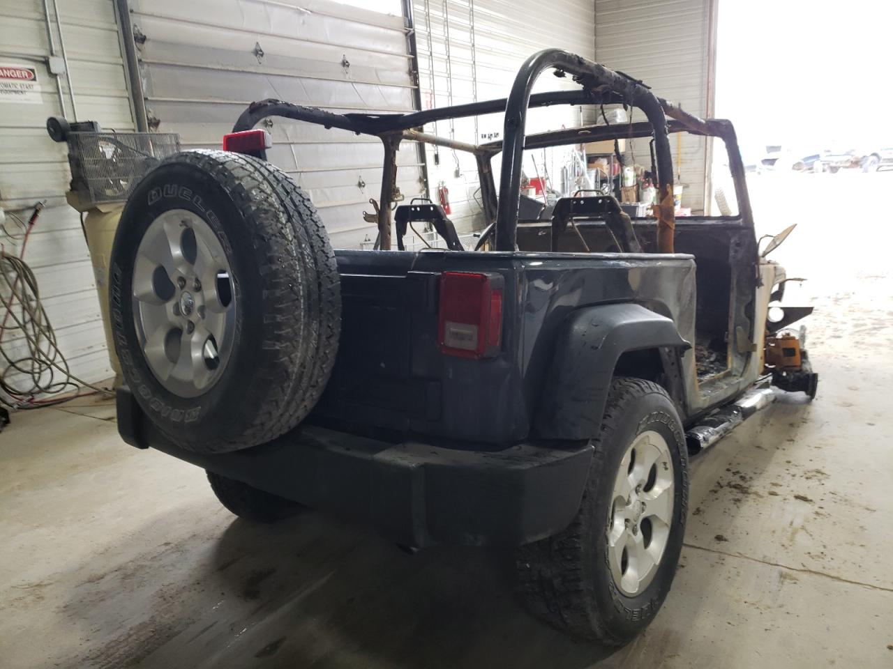 Photo 4 from auction – 2008 JEEP WRANGLER X with VIN 1J4FA24168L618322
