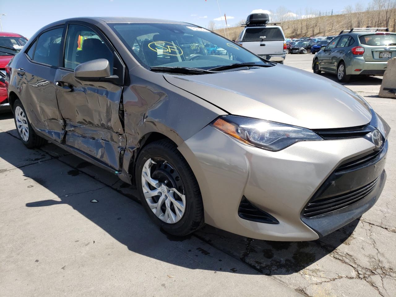 TOYOTA COROLLA L 2018 with VIN 5YFBURHE4JP814645 - Photo from auction
