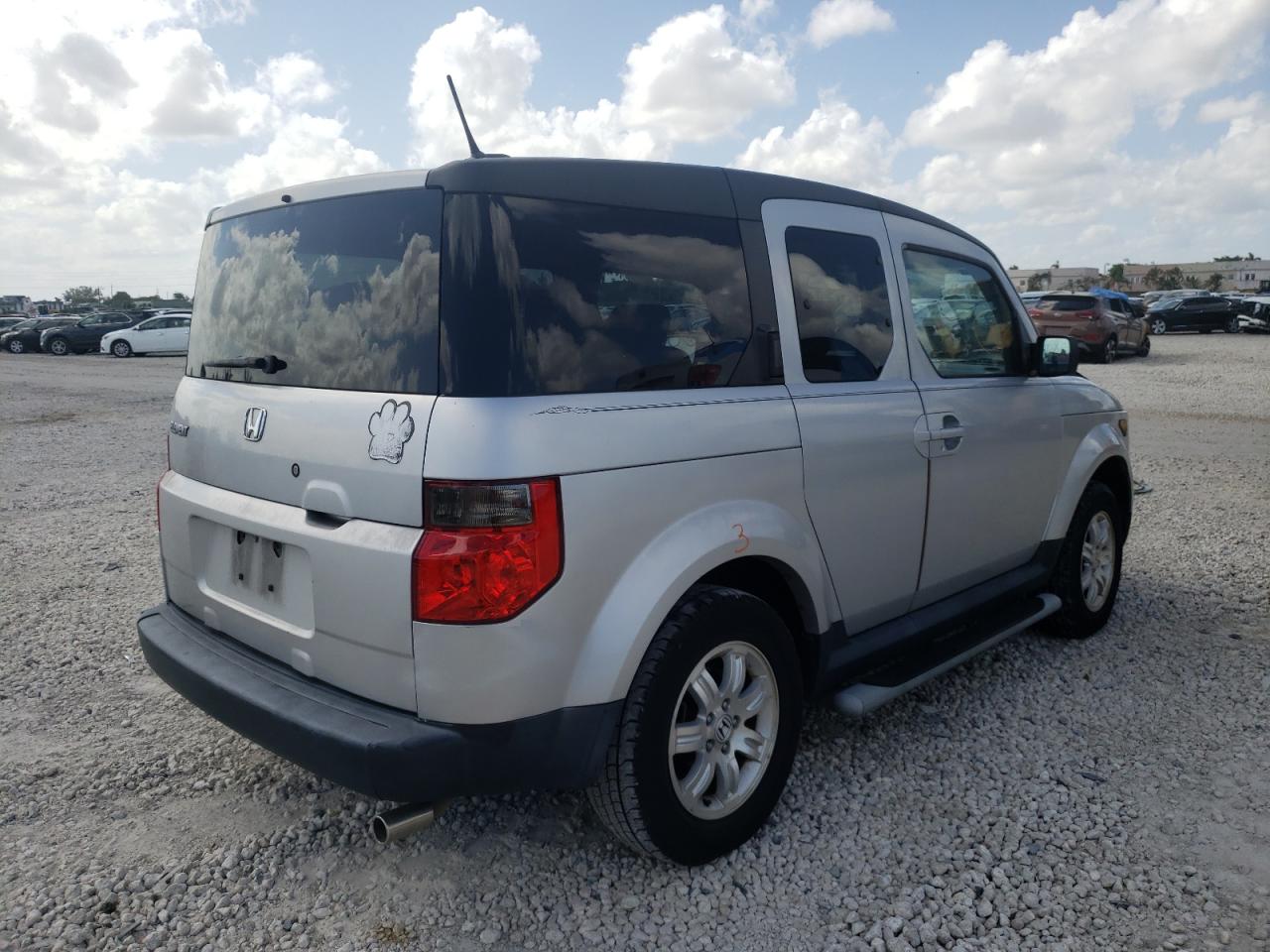 Photo 4 from auction – 2006 HONDA ELEMENT EX with VIN 5J6YH18726L006936
