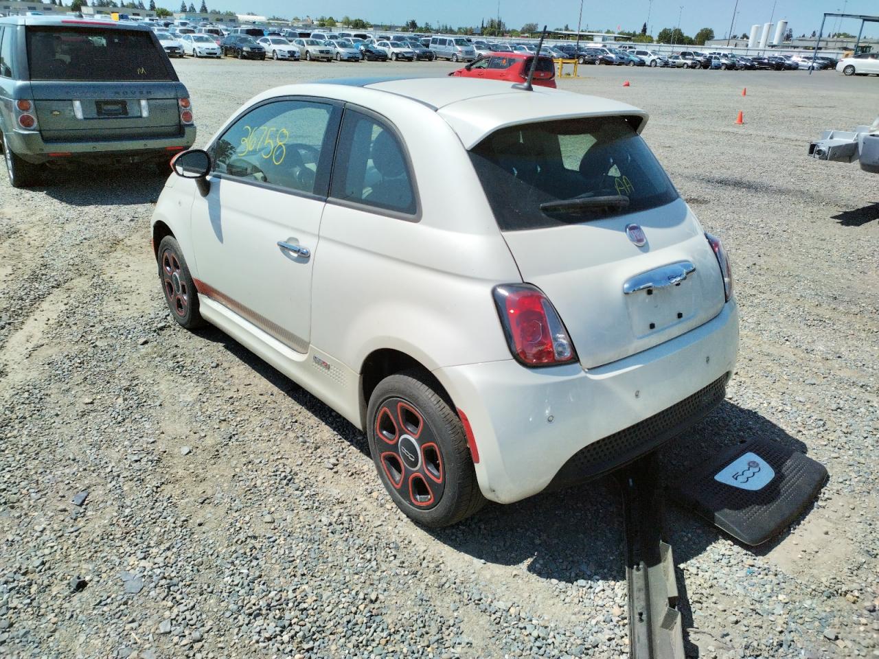 Photo 3 from auction – 2014 FIAT 500 ELECTR with VIN 3C3CFFGE5ET208499