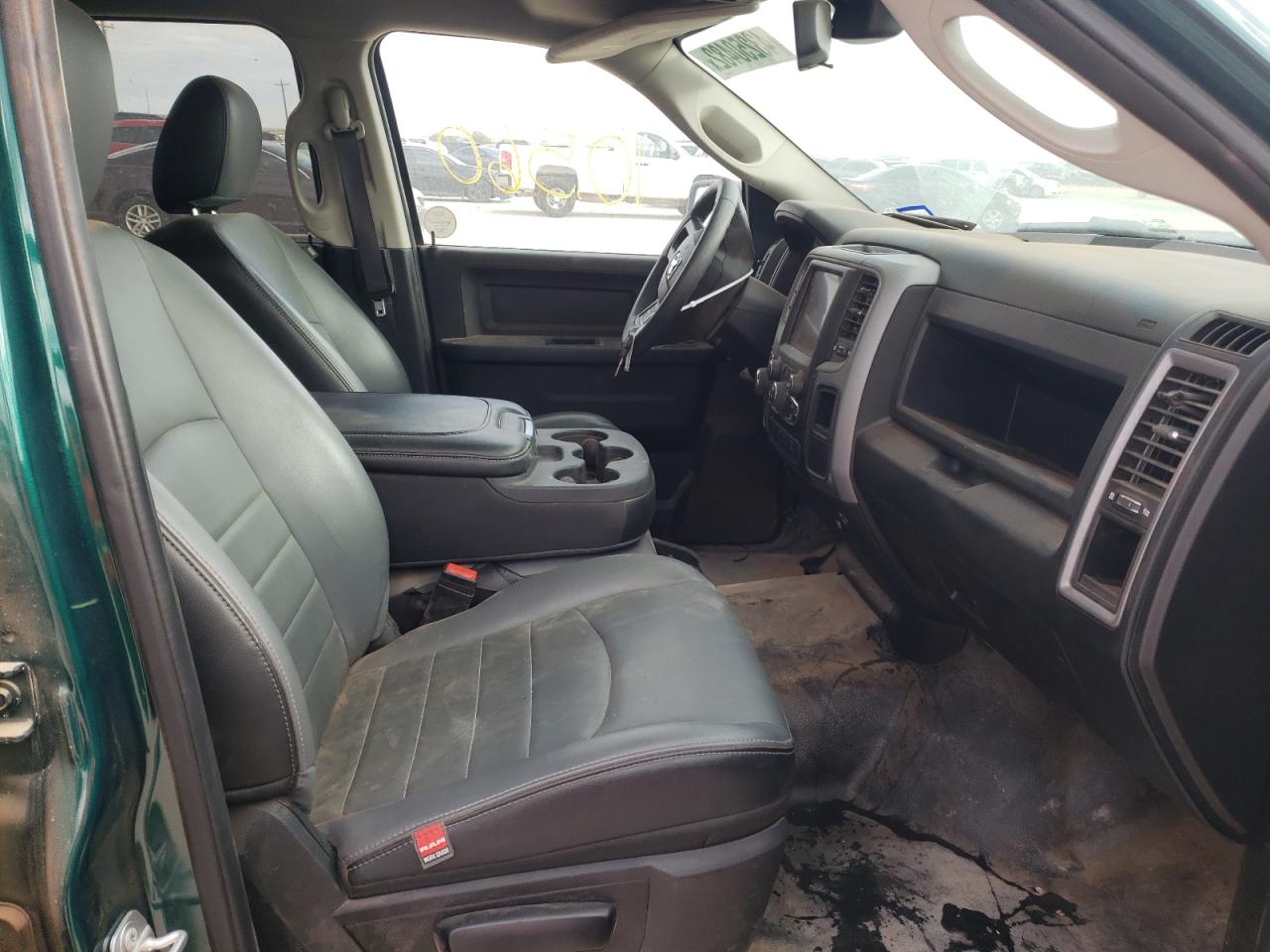 Photo 5 from auction – 2021 RAM 1500 CLASS with VIN 3C6RR7KG3MG635433