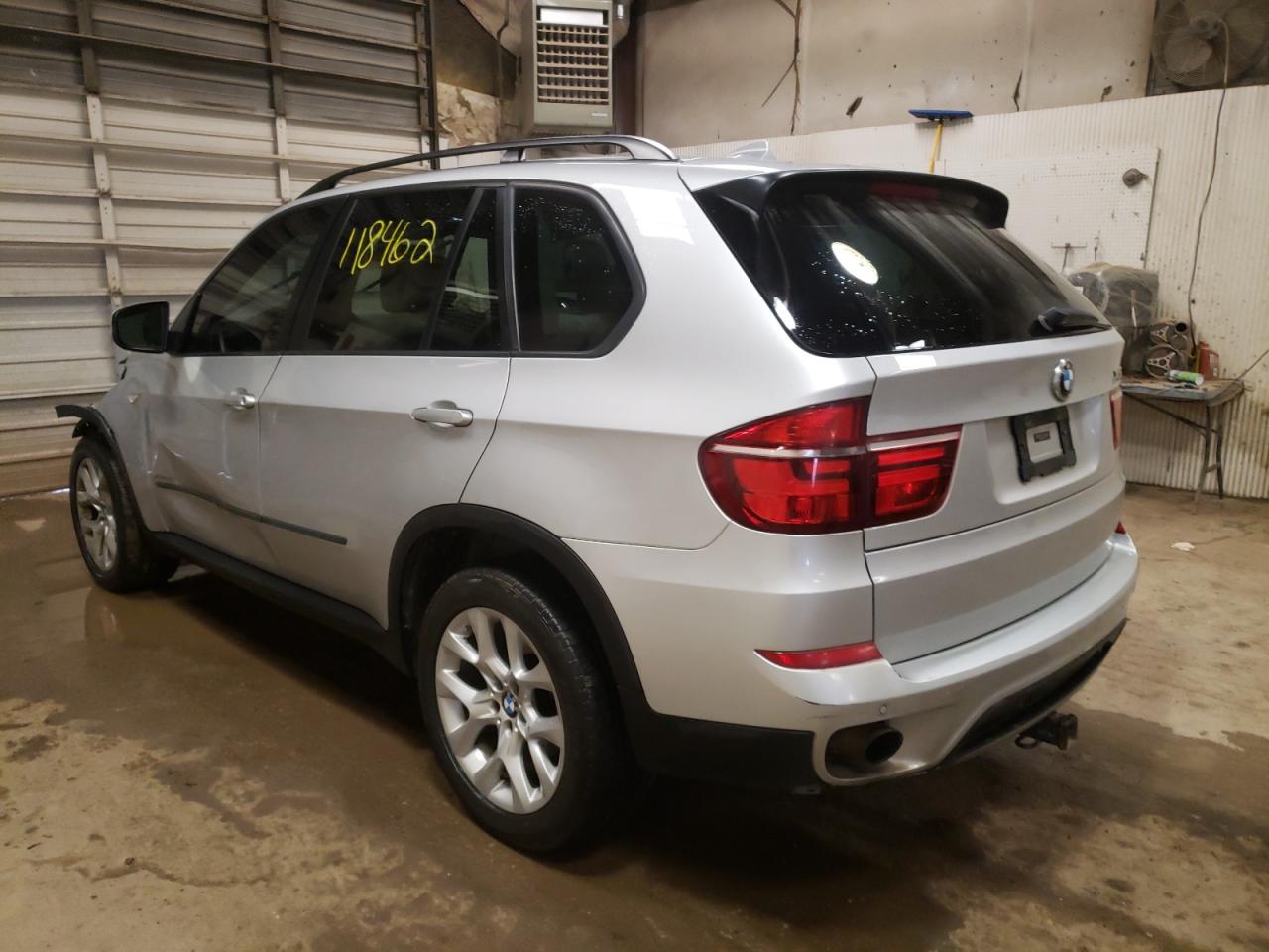 Photo 3 from auction – 2012 BMW X5 XDRIVE3 with VIN 5UXZV4C52CL751190