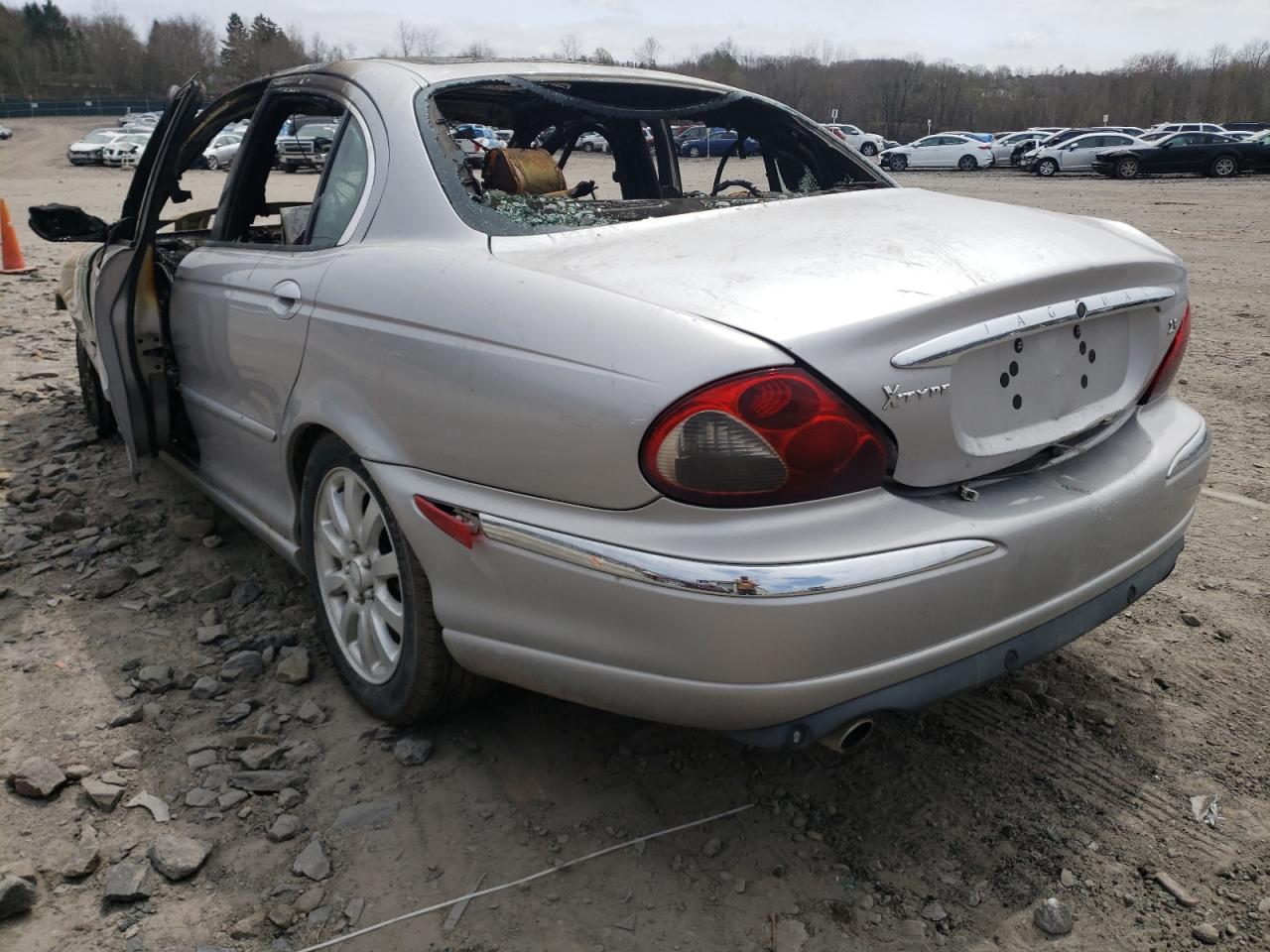 Photo 3 from auction – 2002 JAGUAR X-TYPE 2.5 with VIN SAJEA51D42XC39373