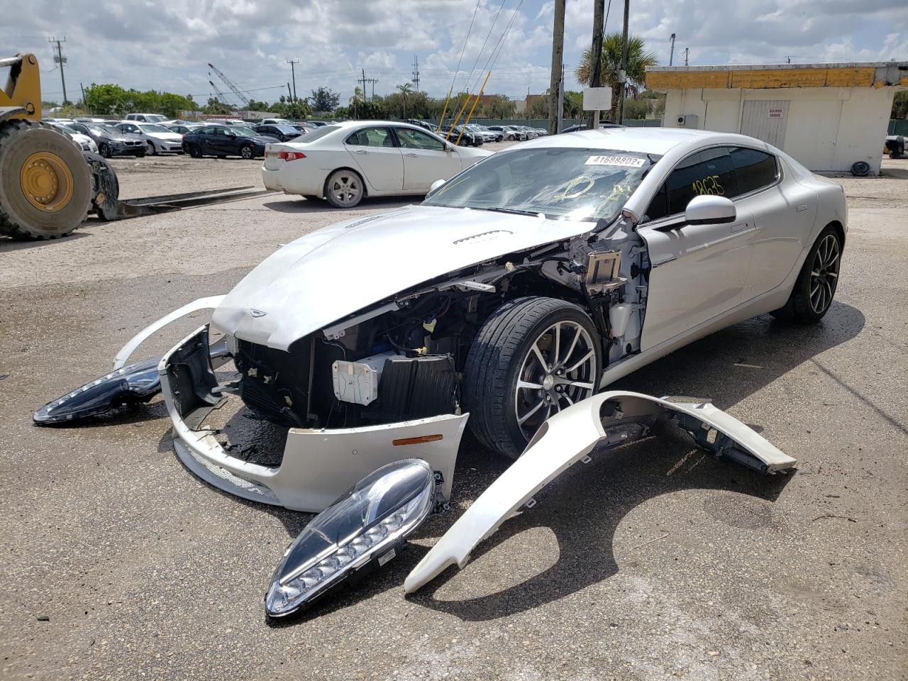 Photo 2 from auction – 2015 ASTON MARTIN RAPIDE S with VIN SCFHMDBS7FGF04353