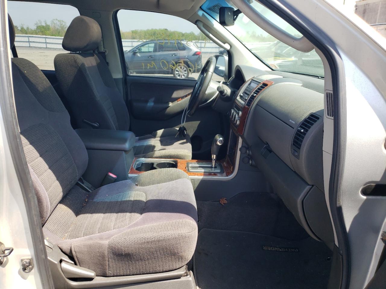 Photo 5 from auction – 2006 NISSAN PATHFINDER with VIN 5N1AR18W36C638609