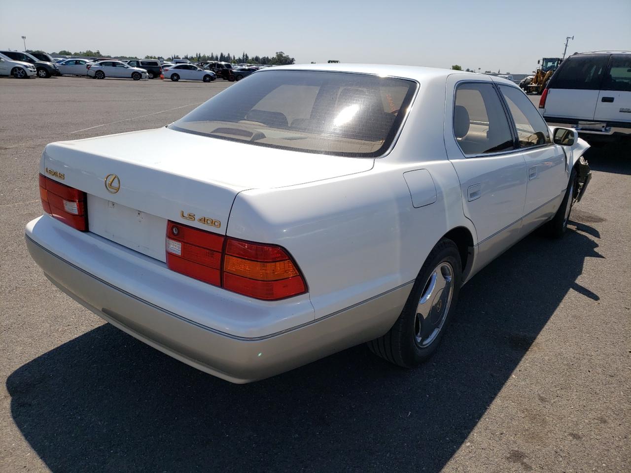 Photo 4 from auction – 1998 LEXUS LS 400 with VIN JT8BH28F7W0105308