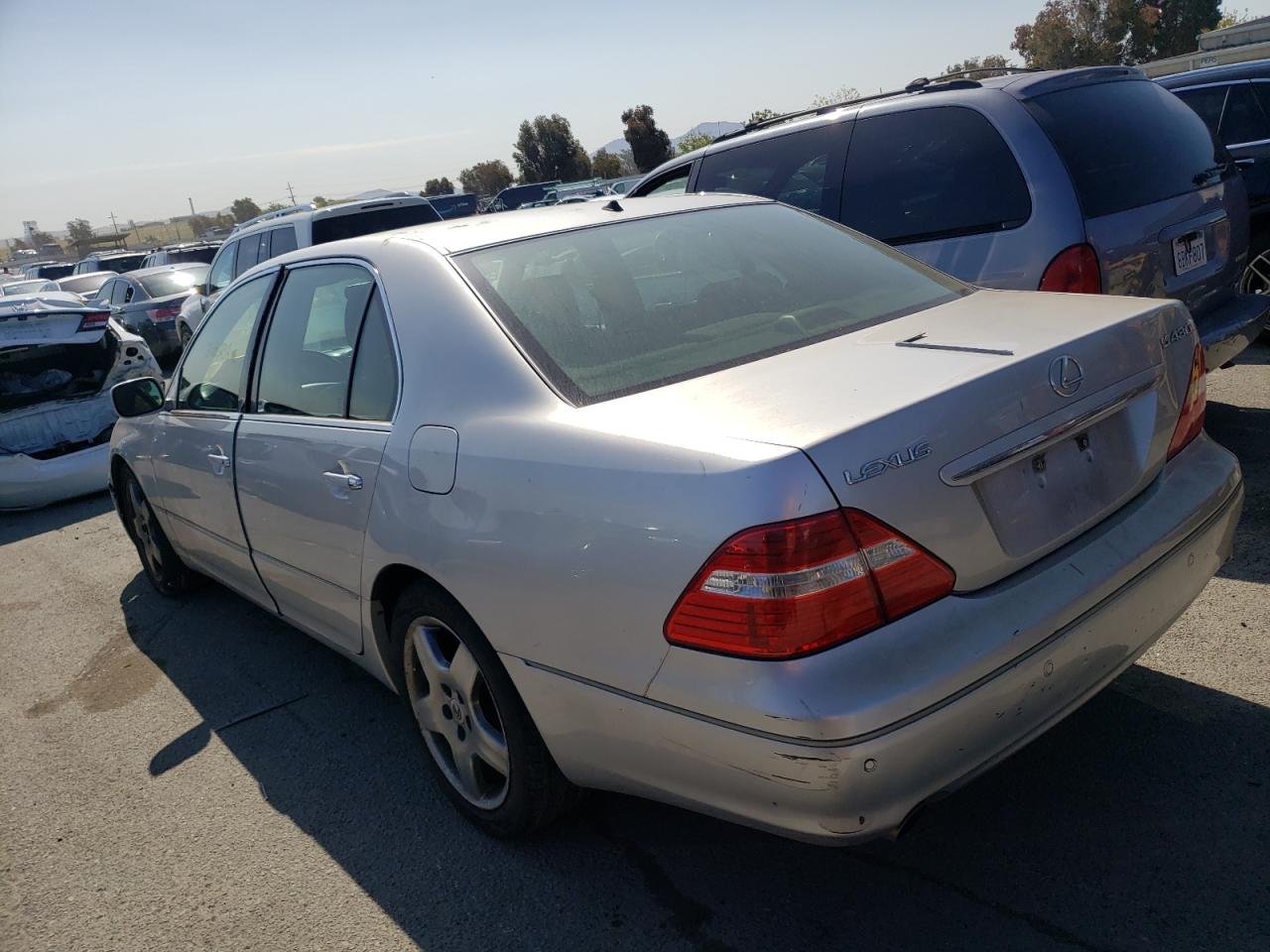 Photo 3 from auction – 2005 LEXUS LS 430 with VIN JTHBN36F355009145