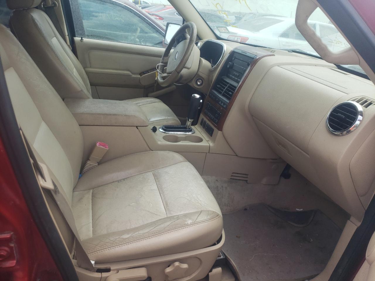 Photo 5 from auction – 2006 FORD EXPLORER E with VIN 1FMEU74E76UB52671